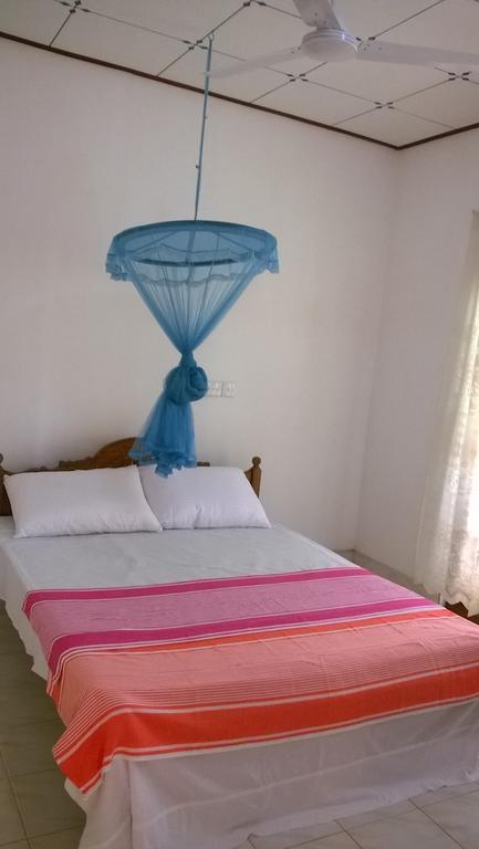 Private Beach House In 미리사 외부 사진